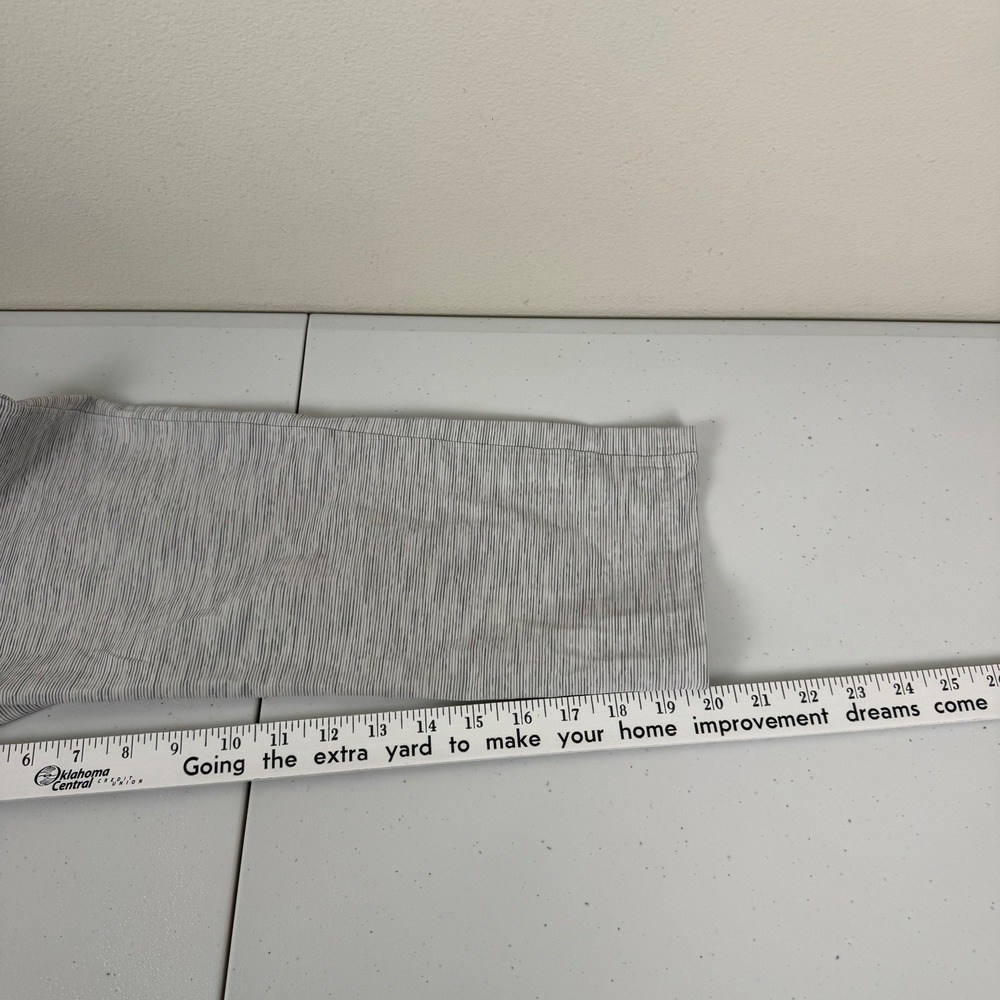 Lululemon On The Fly Pants Crop Womens Size 2‎ Heather Grey Luxtreme Athleisure - Picture 7 of 10